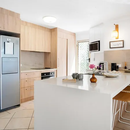 Highwater Haven - Ocean View Apartment. 300M To Beach. Pet Friendly Alexandra Headland Exterior photo