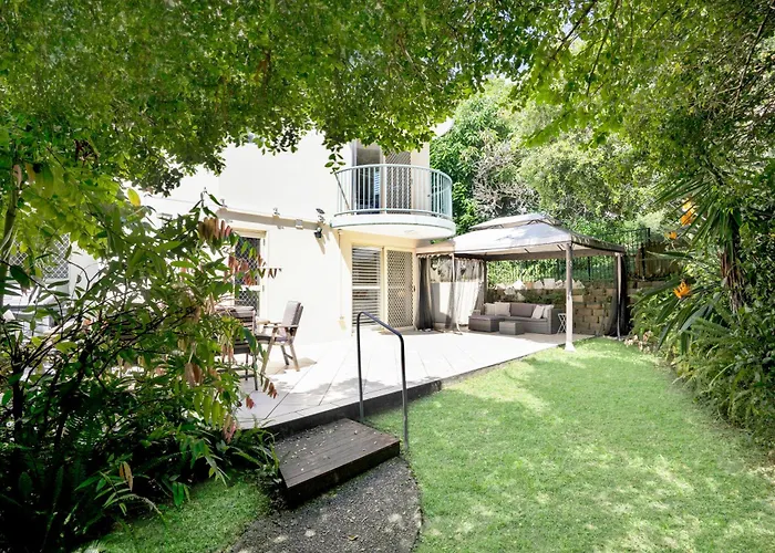 Highwater Haven - Ocean View Apartment. 300M To Beach. Pet Friendly