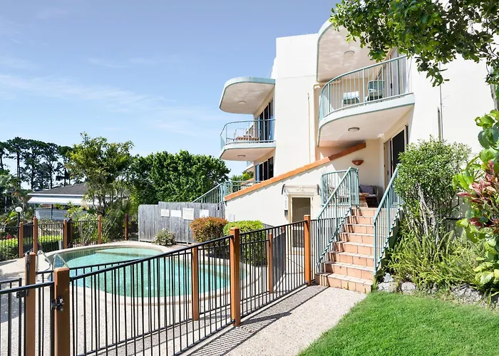 Highwater Haven - Ocean View Apartment. 300M To Beach. Pet Friendly