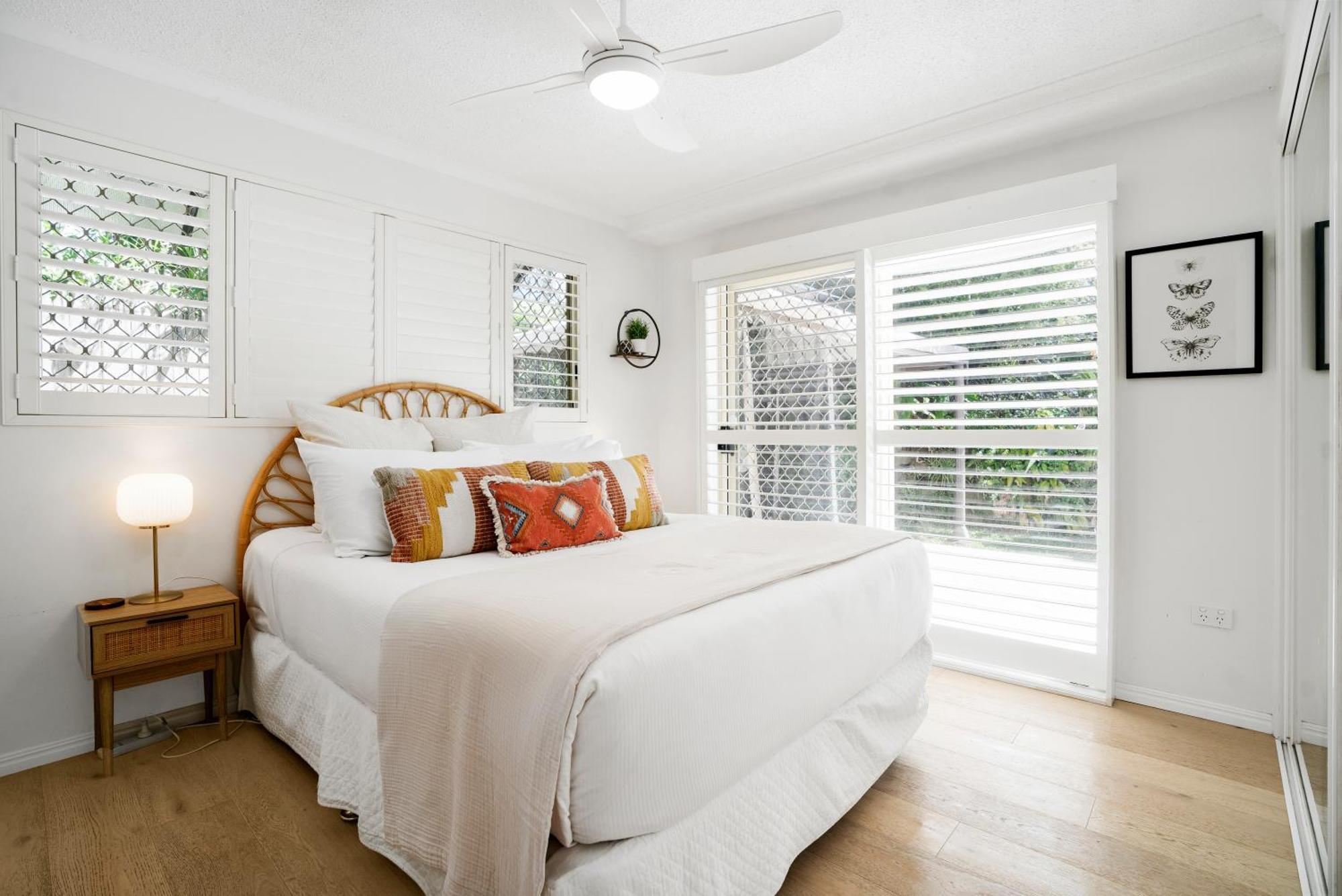 Highwater Haven - Ocean View Apartment. 300m To Beach. Pet Friendly Apartment *