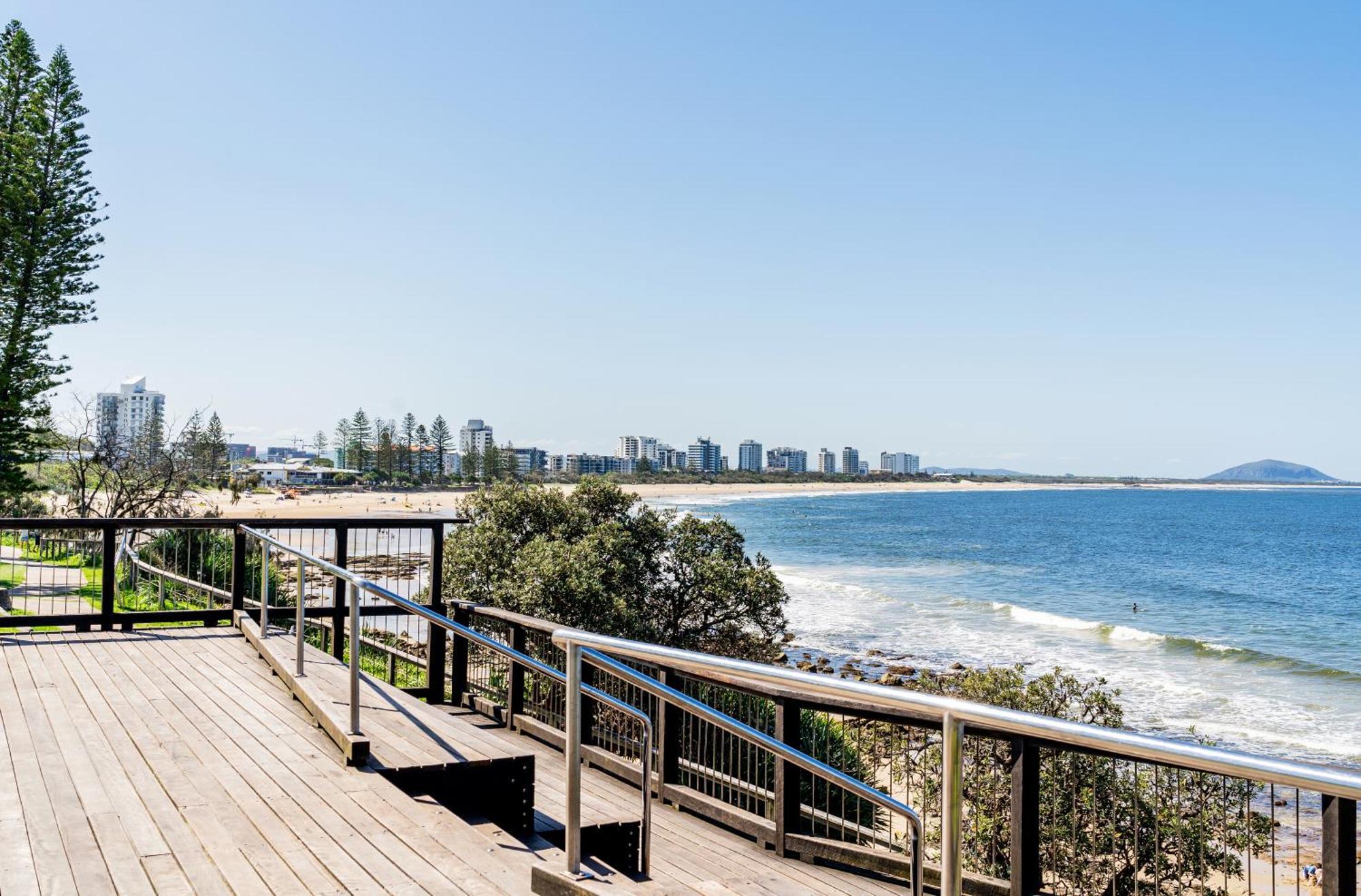 Apartment Highwater Haven - Ocean View Apartment. 300m To Beach. Pet Friendly *